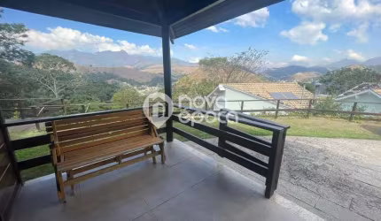 Casa em condomínio fechado com 3 quartos à venda na Estrada União e Indústria, Itaipava, Petrópolis, 250 m2 por R$ 1.600.000