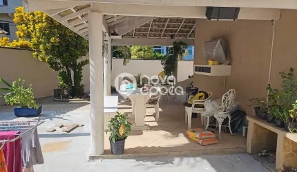 Casa em condomínio fechado com 3 quartos à venda na Estrada do Itanhangá, Itanhangá, Rio de Janeiro, 110 m2 por R$ 735.000
