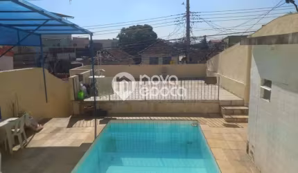 Casa em condomínio fechado com 3 quartos à venda na Rua Poconé, Encantado, Rio de Janeiro, 346 m2 por R$ 570.000