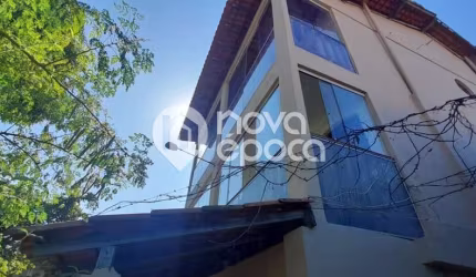 Casa em condomínio fechado com 3 quartos à venda na Rua Guilherme Malaquias Júnior, Curicica, Rio de Janeiro, 267 m2 por R$ 800.000
