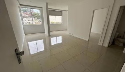 Flat com 1 quarto à venda na Rua Andrade Pertence, Catete, Rio de Janeiro, 70 m2 por R$ 690.000