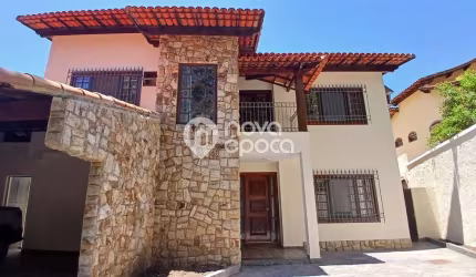 Casa em condomínio fechado com 4 quartos à venda na Rua Alfredo Magioli, Grajaú, Rio de Janeiro, 364 m2 por R$ 2.950.000