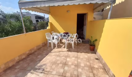 Casa em condomínio fechado com 3 quartos à venda na RUA AURELIANO PIMENTE, Jardim Guanabara, Rio de Janeiro, 146 m2 por R$ 650.000
