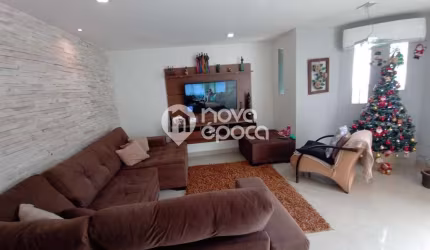 Casa com 4 quartos à venda na Rua Heitor Servan, Piedade, Rio de Janeiro, 249 m2 por R$ 485.000