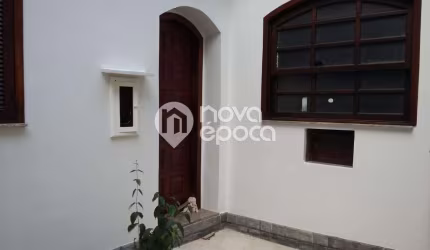 Apartamento com 2 quartos à venda na Rua Itapiru, Catumbi, Rio de Janeiro, 58 m2 por R$ 199.000