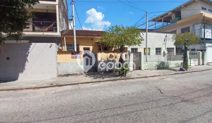Casa em condomínio fechado com 4 quartos à venda na Rua Angélica Mota, Olaria, Rio de Janeiro, 300 m2 por R$ 650.000