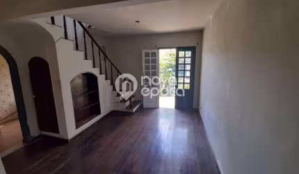 Casa em condomínio fechado com 2 quartos à venda na Rua Sargento João Lópes, Jardim Carioca, Rio de Janeiro, 90 m2 por R$ 260.000