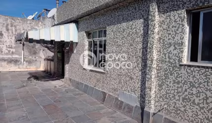 Apartamento com 3 quartos à venda na Rua Canavieiras, Grajaú, Rio de Janeiro, 190 m2 por R$ 367.000
