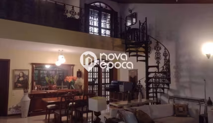 Casa com 4 quartos à venda na Rua Canavieiras, Grajaú, Rio de Janeiro, 574 m2 por R$ 1.890.000