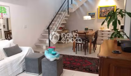 Casa em condomínio fechado com 3 quartos à venda na Rua Dr. Paulo César Gomes Pereira, Serra Grande, Niterói, 120 m2 por R$ 640.000