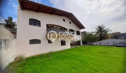 Casa em condomínio fechado com 3 quartos à venda na Rua Severiano da Fonseca, Jardim Guanabara, Rio de Janeiro, 293 m2 por R$ 1.140.000