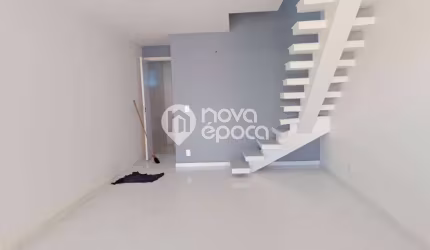 Casa em condomínio fechado com 2 quartos à venda na Rua Cruz e Sousa, Encantado, Rio de Janeiro, 82 m2 por R$ 270.000