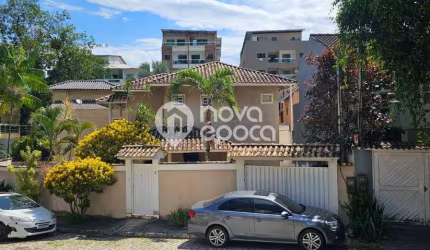 Casa em condomínio fechado com 3 quartos à venda na Estrada do Itanhangá, Itanhangá, Rio de Janeiro, 151 m2 por R$ 735.000