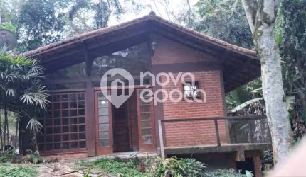 Casa em condomínio fechado com 4 quartos à venda na Rua F Loteamento Vale do Sossego, Corrêas, Petrópolis, 111 m2 por R$ 997.500