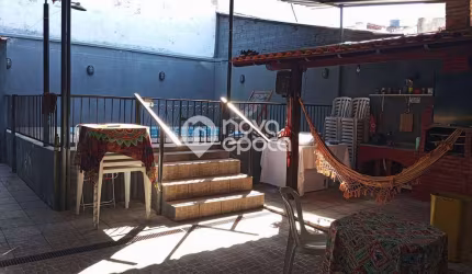 Casa em condomínio fechado com 5 quartos à venda na Avenida dos Democráticos, Bonsucesso, Rio de Janeiro, 187 m2 por R$ 900.000