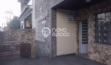 Casa com 2 quartos à venda na Rua General Rocha Maia, Oswaldo Cruz, Rio de Janeiro, 149 m2 por R$ 350.000