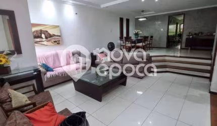 Casa em condomínio fechado com 5 quartos à venda na Rua Sebastião de Carvalho, Jardim Vinte e Cinco de Agosto, Duque de Caxias, 350 m2 por R$ 2.000.000