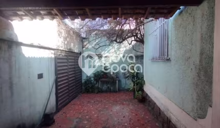 Casa em condomínio fechado com 3 quartos à venda na Rua Arquias Cordeiro, Todos os Santos, Rio de Janeiro, 108 m2 por R$ 315.000