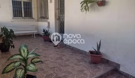 Casa com 3 quartos à venda na Rua Moreira, Abolição, Rio de Janeiro, 140 m2 por R$ 470.000