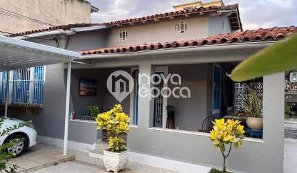 Casa com 4 quartos à venda na Rua Ângelo Pimentel, Bancários, Rio de Janeiro, 197 m2 por R$ 900.000