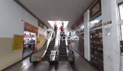 Ponto comercial com 2 salas à venda na Rua Capitão Félix, Benfica, Rio de Janeiro, 90 m2 por R$ 370.000