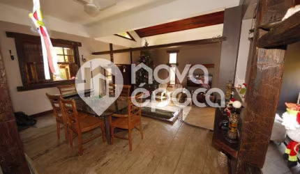 Casa em condomínio fechado com 3 quartos à venda na Rua Romão Cortes de Lacerda, Itanhangá, Rio de Janeiro, 320 m2 por R$ 1.100.000