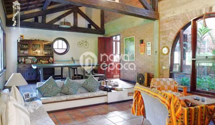 Casa em condomínio fechado com 4 quartos à venda na Rua Professor Olinto de Oliveira, Santa Teresa, Rio de Janeiro, 289 m2 por R$ 950.000