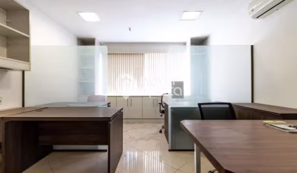 Sala comercial com 1 sala à venda na Rua Medina, Méier, Rio de Janeiro, 30 m2 por R$ 195.000