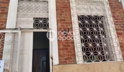 Casa em condomínio fechado com 4 quartos à venda na Rua Euclides da Cunha, São Cristóvão, Rio de Janeiro, 54 m2 por R$ 700.000