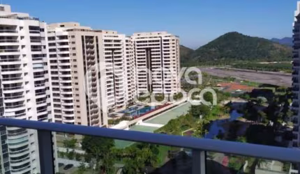 Apartamento com 2 quartos à venda na Avenida Abraham Medina, Barra da Tijuca, Rio de Janeiro, 79 m2 por R$ 628.000