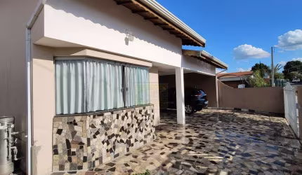 Casa / Sobrado no Jardim Morada das Flores em Holambra