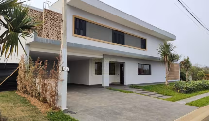 Casa / Sobrado em Condomínio no Residencial Portal do Sol em Holambra