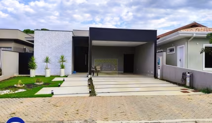 Casa / Sobrado em Condomínio no Residencial Flor D Aldeia em Holambra