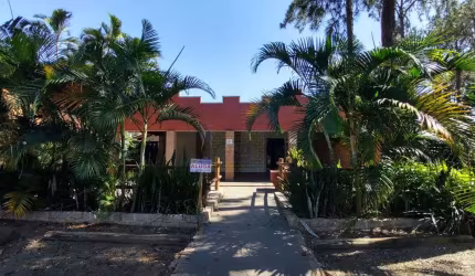 Conj. Comercial / Sala no Centro em Holambra