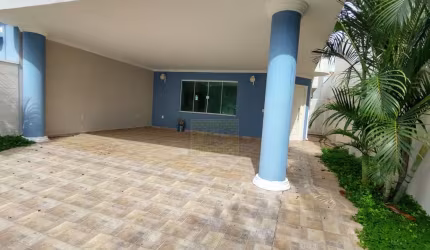 Casa / Sobrado em Condomínio no Residencial Nova Holanda em Holambra