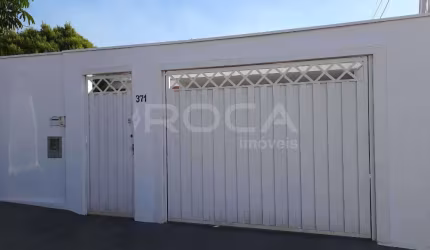 Casa à venda na Vila Monteiro Gleba I, São Carlos | 3 dormitórios, 1 suíte, 4 garagens