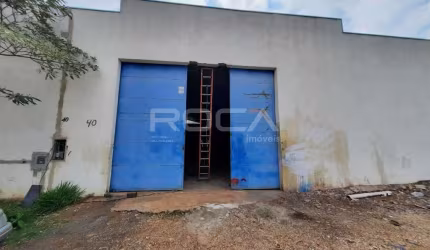 Alugue agora um amplo Barracão Comercial em Jardim Guanabara, São Carlos