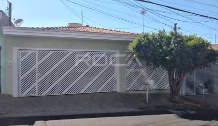 Casa com 3 quartos à venda na Rua Emílio Mário Ribas, 305, Parque Santa Felícia Jardim, São Carlos, 130 m2 por R$ 380.001