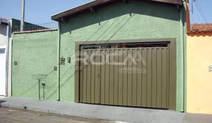 Casa com 2 quartos à venda na Rua Benedito Carlos Pereira, 62, Parque Residencial Maria Stella Faga, São Carlos, 148 m2 por R$ 300.000
