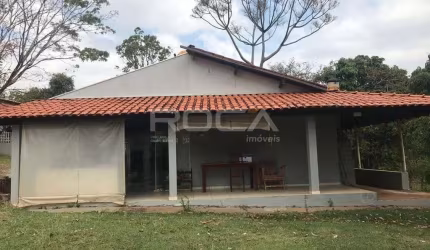 Encantadora Chácara com 2 Suítes em São Carlos - Aracê de Santo Antônio