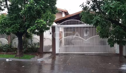 Casa com 4 quartos à venda no Jardim Centenário, São Carlos , 325 m2 por R$ 950.000