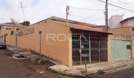 Venda de Casas / Padrão na cidade de São Carlos