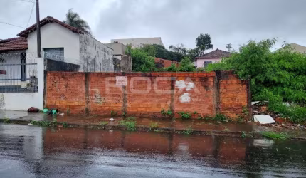 Oportunidade única! Terreno padrão à venda na Vila Costa do Sol, São Carlos.