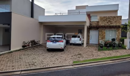 Casa de alto padrão com 3 dormitórios em condomínio exclusivo em São Carlos