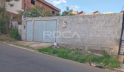 Casa à venda no bairro Cidade Aracy em São Carlos!