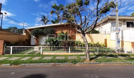 Casa de alto padrão com 3 dormitórios no Parque Santa Mônica
