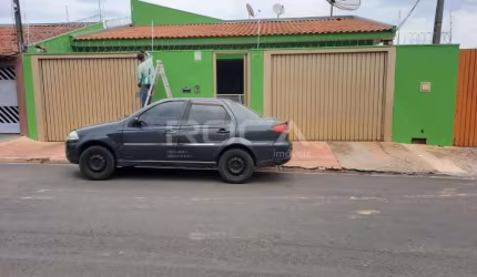 Casa padrão à venda no Parque Santa Felícia Jardim, São Carlos
