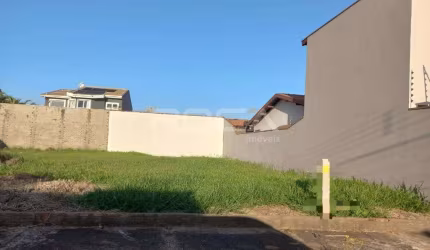 Terreno à venda no Parque dos Timburis, São Carlos  por R$ 250.000