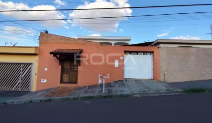 Magnífico Sobrado com 3 Dormitórios e Churrasqueira no Jardim Ricetti, São Carlos