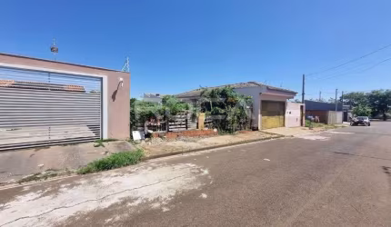 Venda de Terreno / Lote na cidade de São Carlos